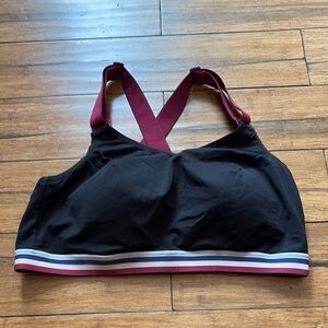 Livi Lane Bryant Sports Bra 42DD Wireless Black Racerback